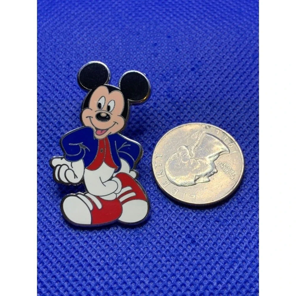 2008 Mickey Mouse disney pins